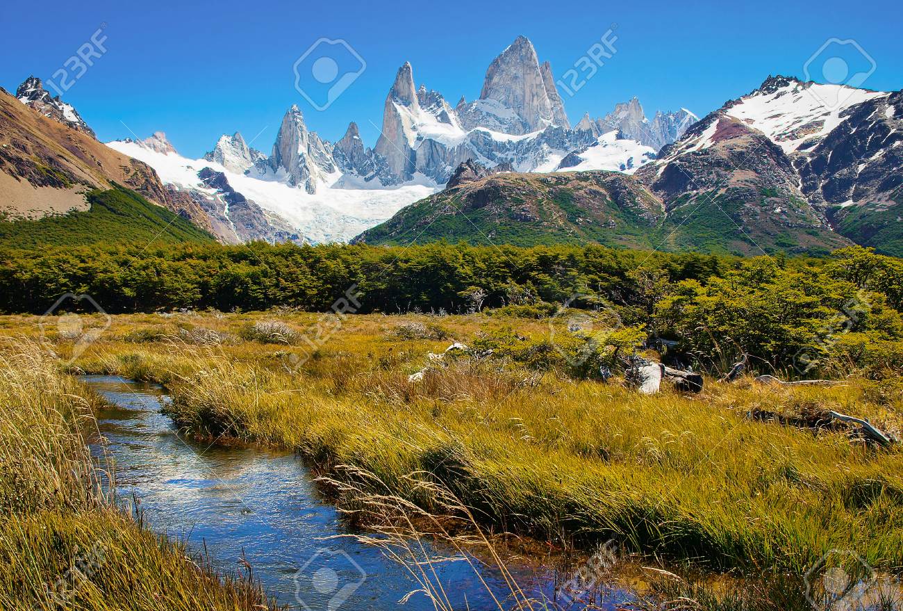 Beautiful landscape with Mt Fitz Roy in Los Glaciares National Park, Patagonia, Argentina, South America - 95513383 Beautiful landscape with Mt Fitz Roy in Los Glaciares National Park, Patagonia, Argentina, South America - 95513383