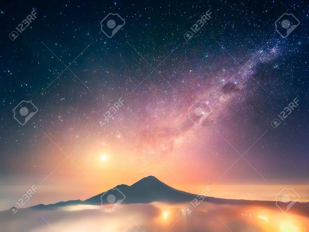 Phosphorus Venus over the sleeping volcano. Indonesia, Bali, View from Batur volcano 1,717 m. - 51551008 Phosphorus Venus over the sleeping volcano. Indonesia, Bali, View from Batur volcano 1,717 m. - 51551008