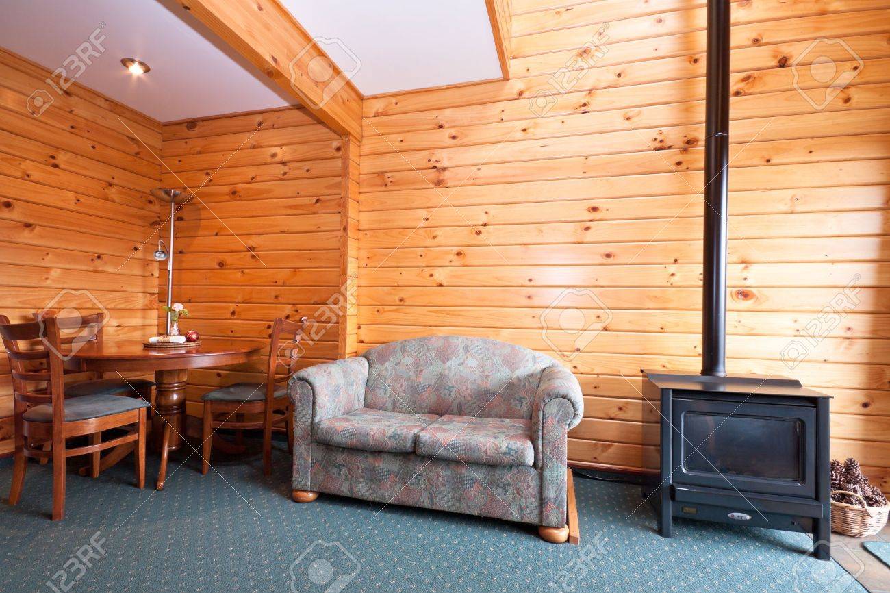 暖炉のあるロッジ アパートのインテリア フォックス氷河ロッジ フォックス氷河 西海岸 南の島 ニュージーランド の写真素材 画像素材 Image