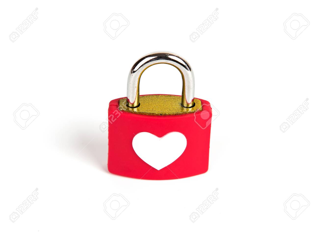 ハート南京錠と白い背景の上のキー の写真素材 画像素材 Image