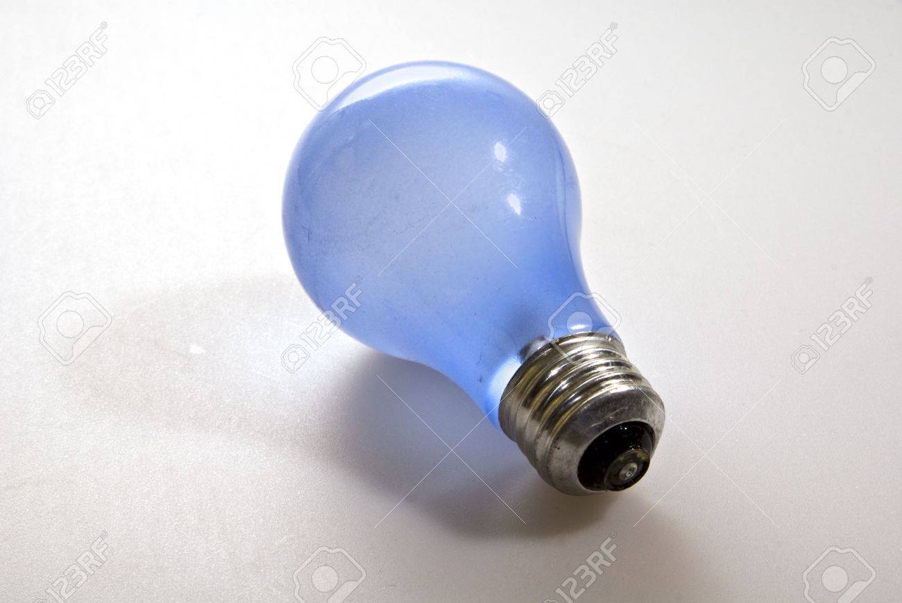 daylight blue bulb