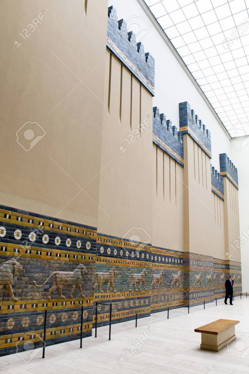 berlin germany april 7 tourists in front of ishtar gate from