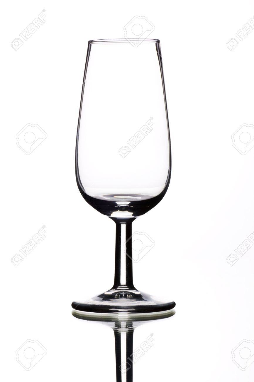 Eine Kleine Sherry Glaser Vor Allem Fur Die Prufung Von Sherry Lizenzfreie Fotos Bilder Und Stock Fotografie Image 6810041