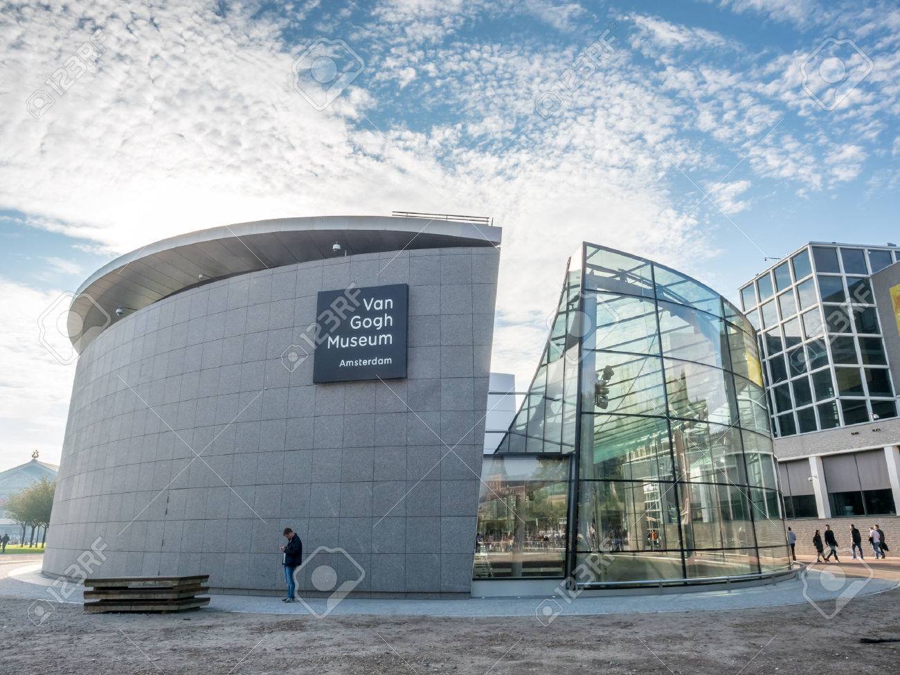 アムステルダム , 10 月 3 日 ヴァン ・ ゴッホ博物館の建物オランダ、アムステルダムのアーキテクチャ デザインと卓越した 2015 年 10 月 3 日に。
