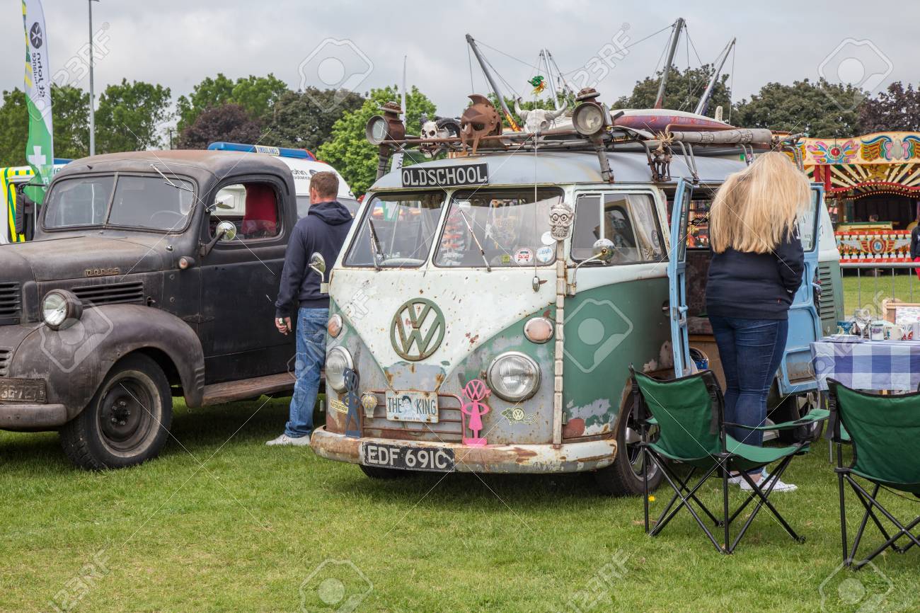 2016 Volkswagen Camper Van >> Enfield London Uk May 29 2016 Old Vw Camper Van On Display 2016 Volkswagen Camper Van >> Enfield London Uk May 29 2016 Old Vw Camper Van On Display