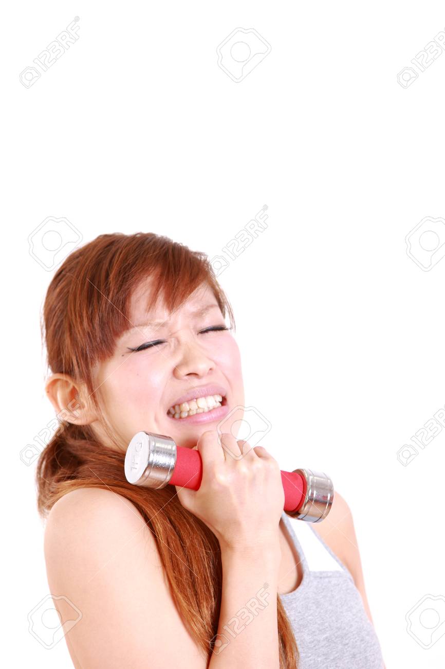 きついトレーニングをしている日本の若い女性 の写真素材 画像素材 Image きついトレーニングをしている日本の若い女性 の写真素材 画像素材 Image