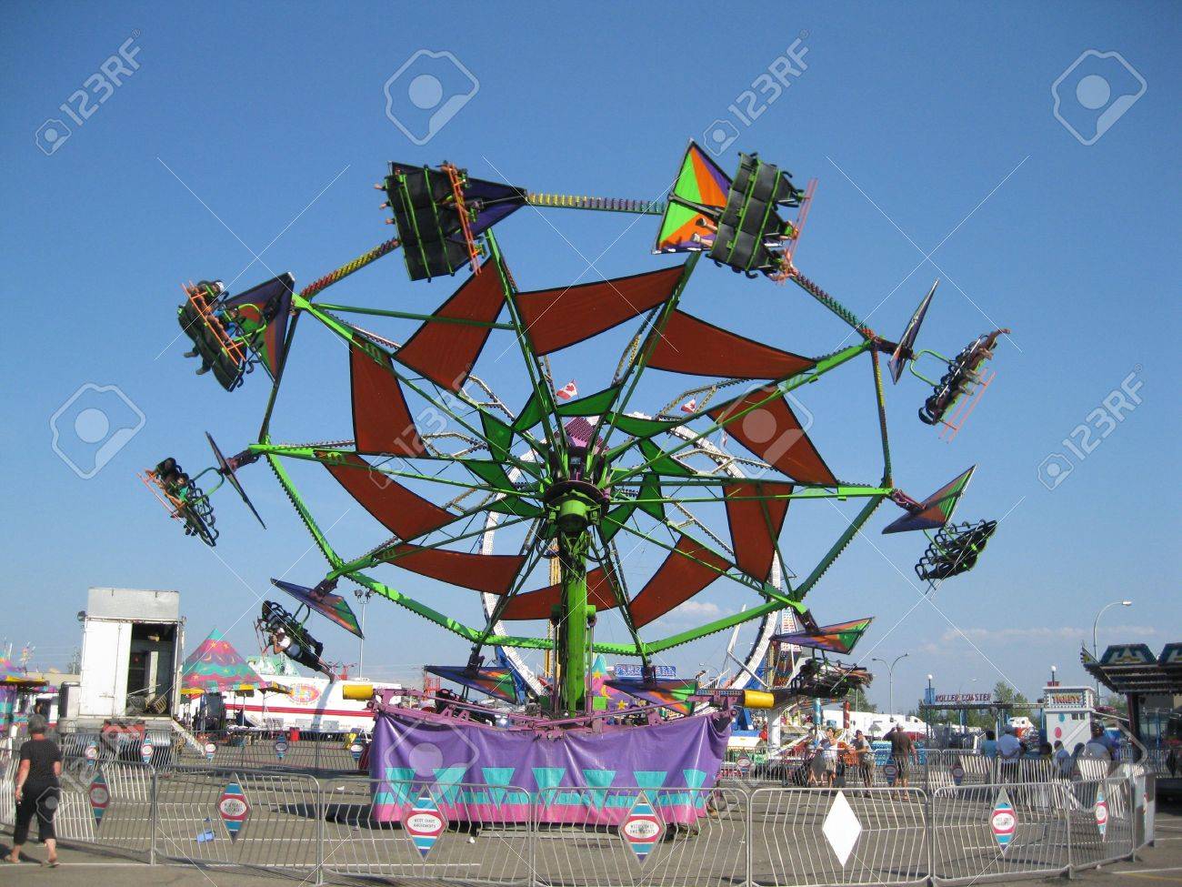 11925024-A-flying-ride-editorial-Stock-Photo.jpg