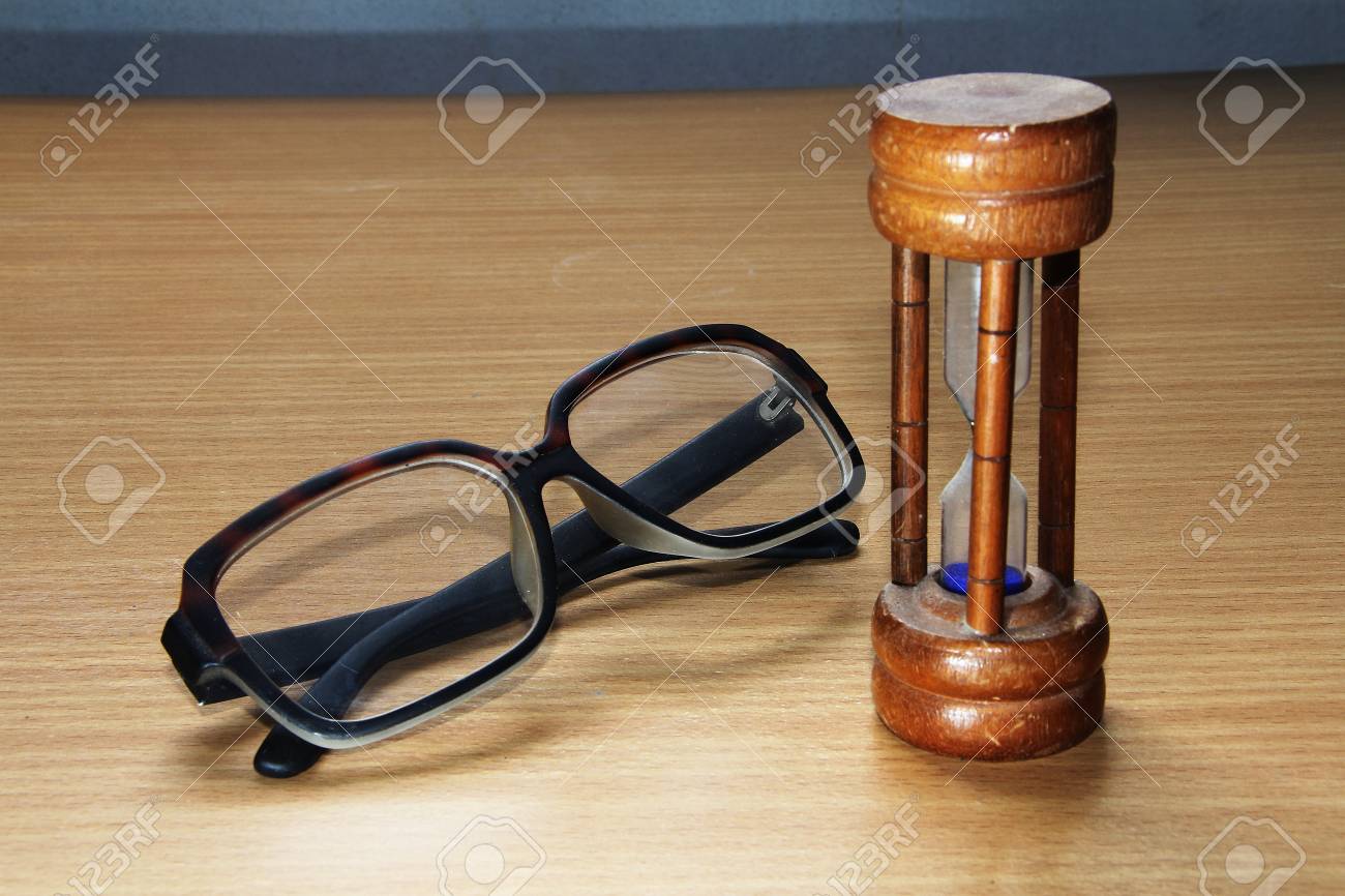 editor glasses frames