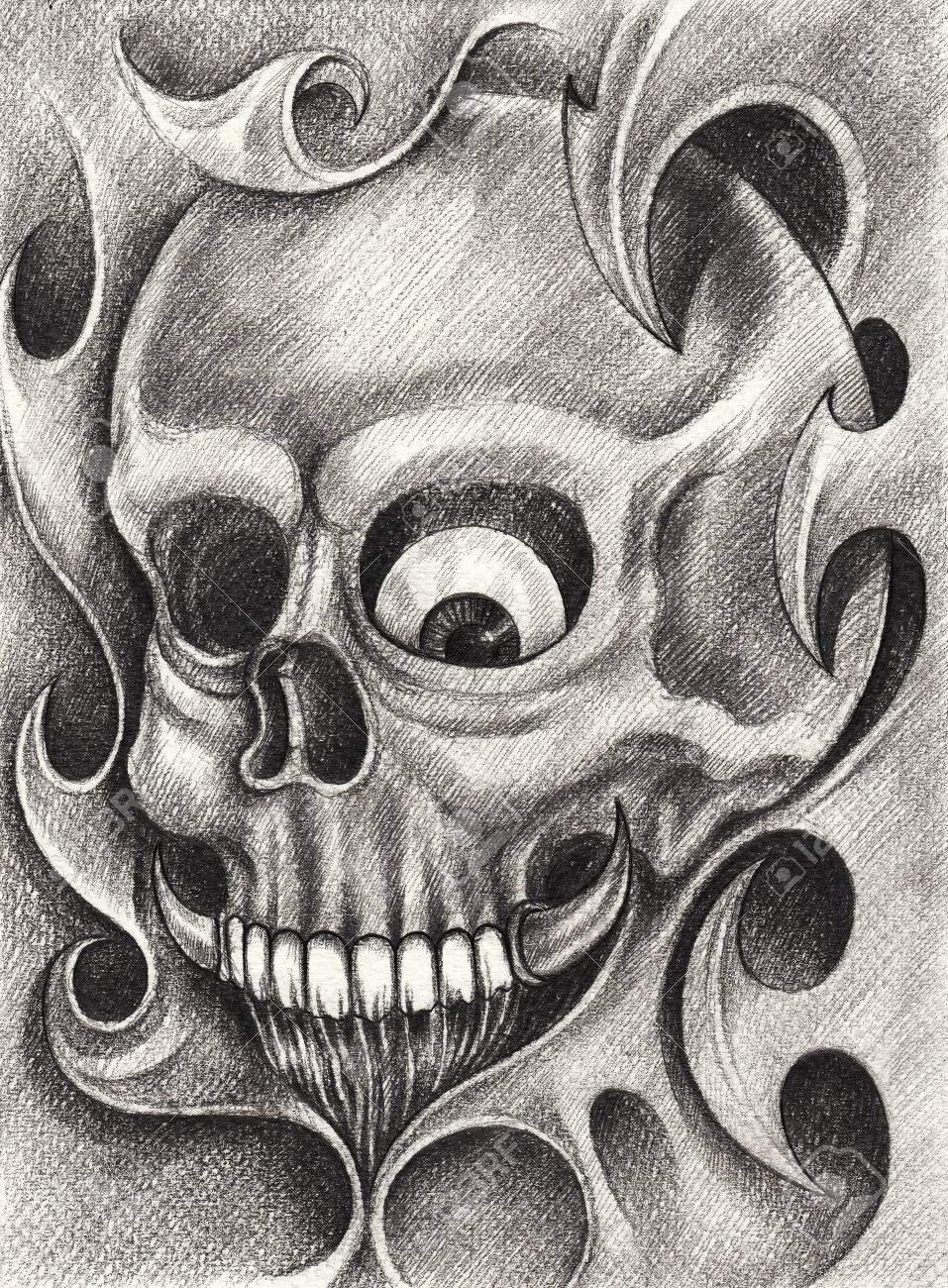 Tatuaje Del Craneo Mano Dibujo A Lapiz Sobre Papel Fotos Retratos Imagenes Y Fotografia De Archivo Libres De Derecho Image 38416057