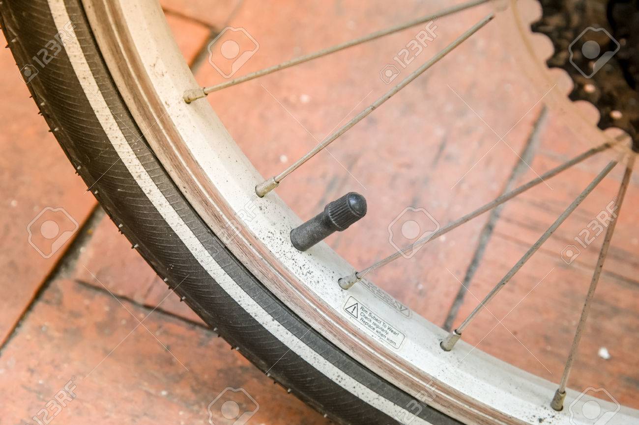 bicycle tire valve