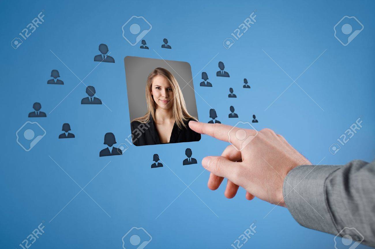 Les Ressources Humaines Crm Reseaux Sociaux Professionnels Et Le Concept Data Mining Femme Se Demarquer De La Foule Egalite Des Sexes Citations Notion Anonyme Banque D Images Et Photos Libres De Droits Image