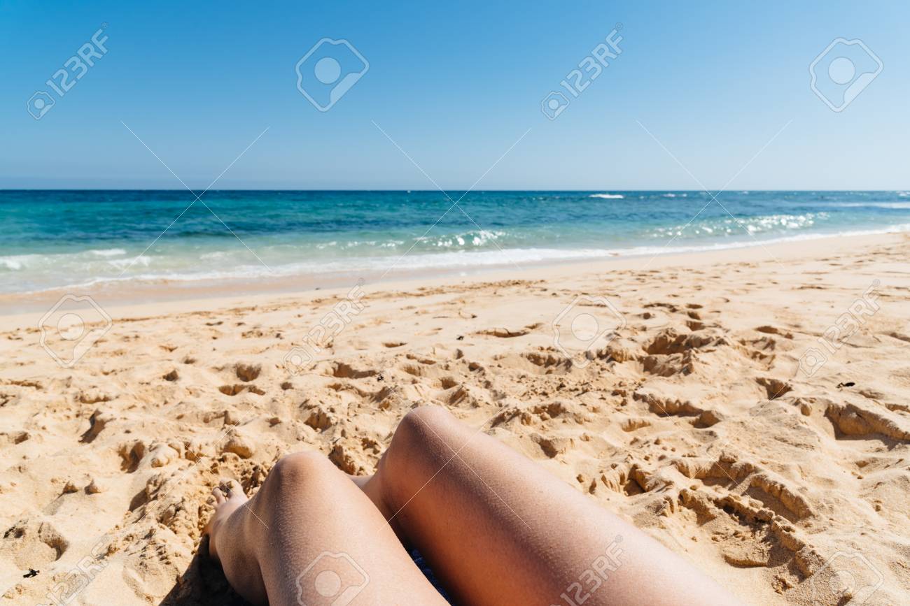 Mature Women Sunbathing Mature Women Sunbathing