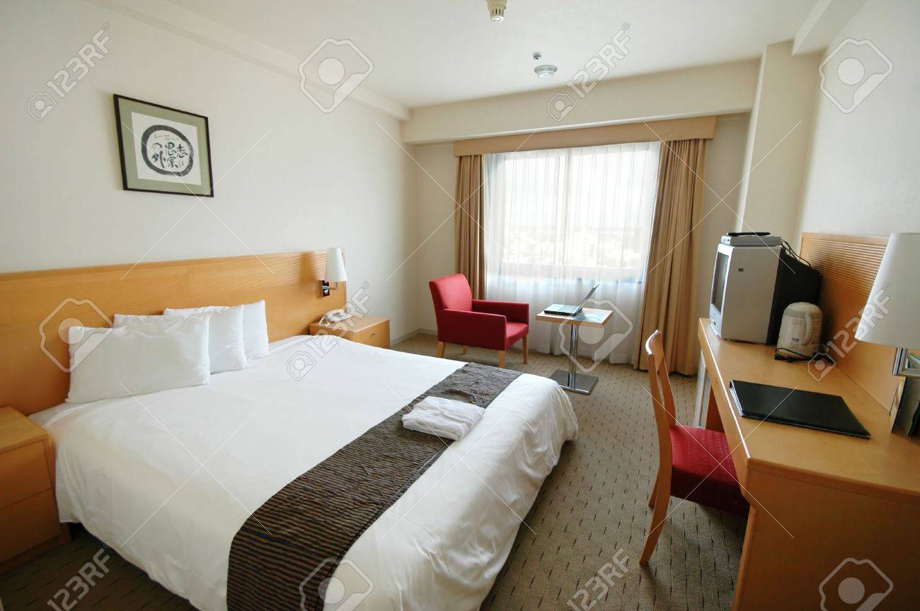 A clean and spartan hotel room - 970768 A clean and spartan hotel room - 970768