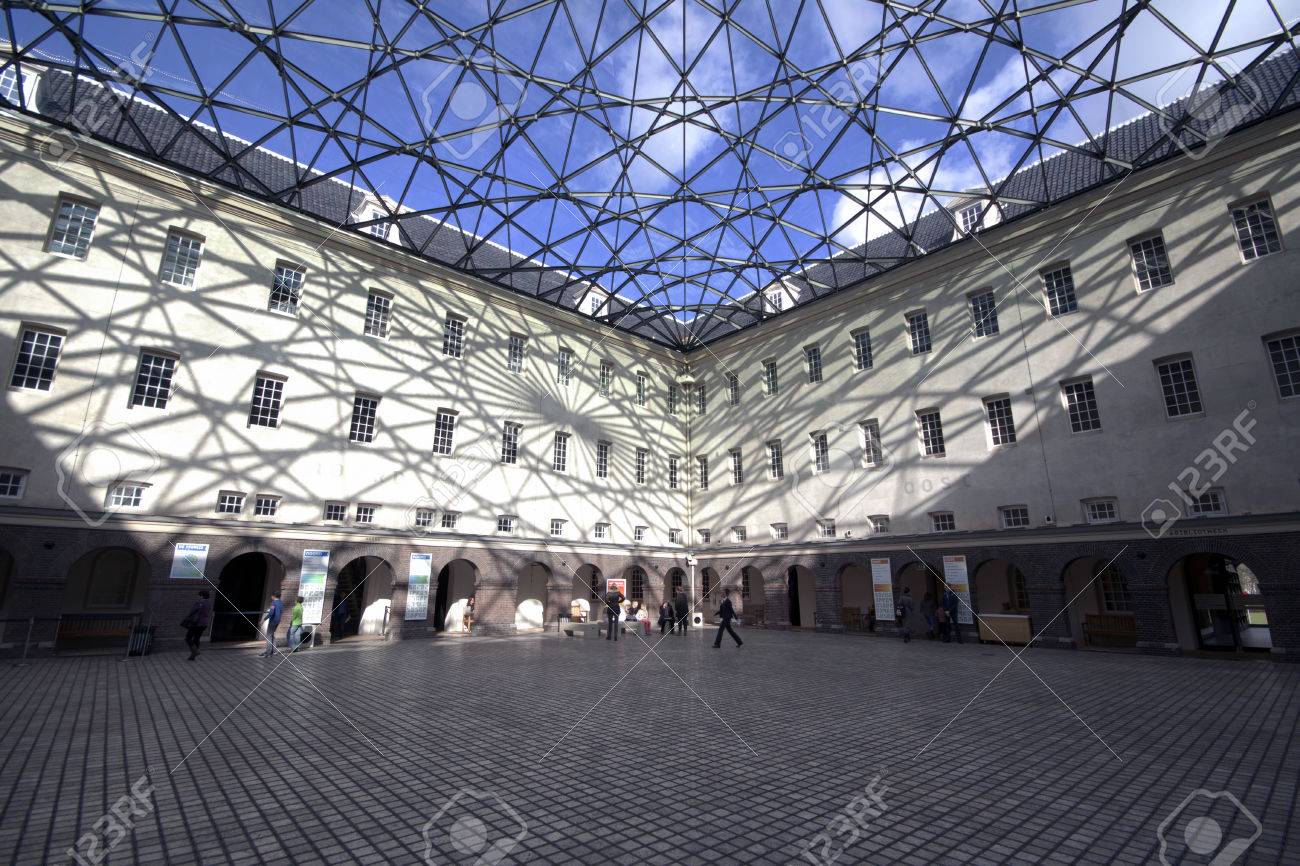 Immagini Stock Amsterdam Paesi Bassi 22 Febbraio 15 Il Museo Marittimo E Un Museo Olandese Ad Amsterdam Sulle Spedizioni Questo Il Quadrato Interno Image