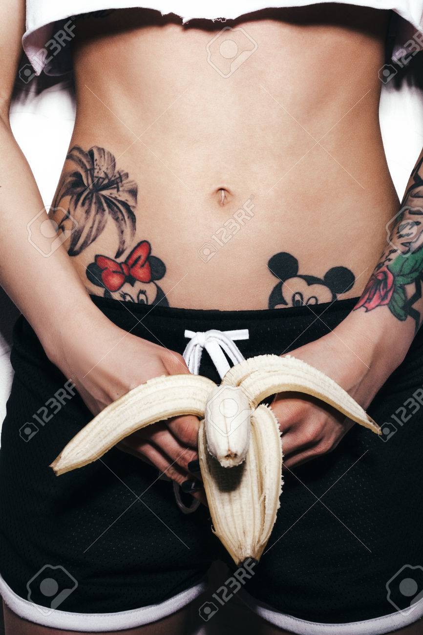 Filmlarda Tixomirovning yalangoch sevgisi