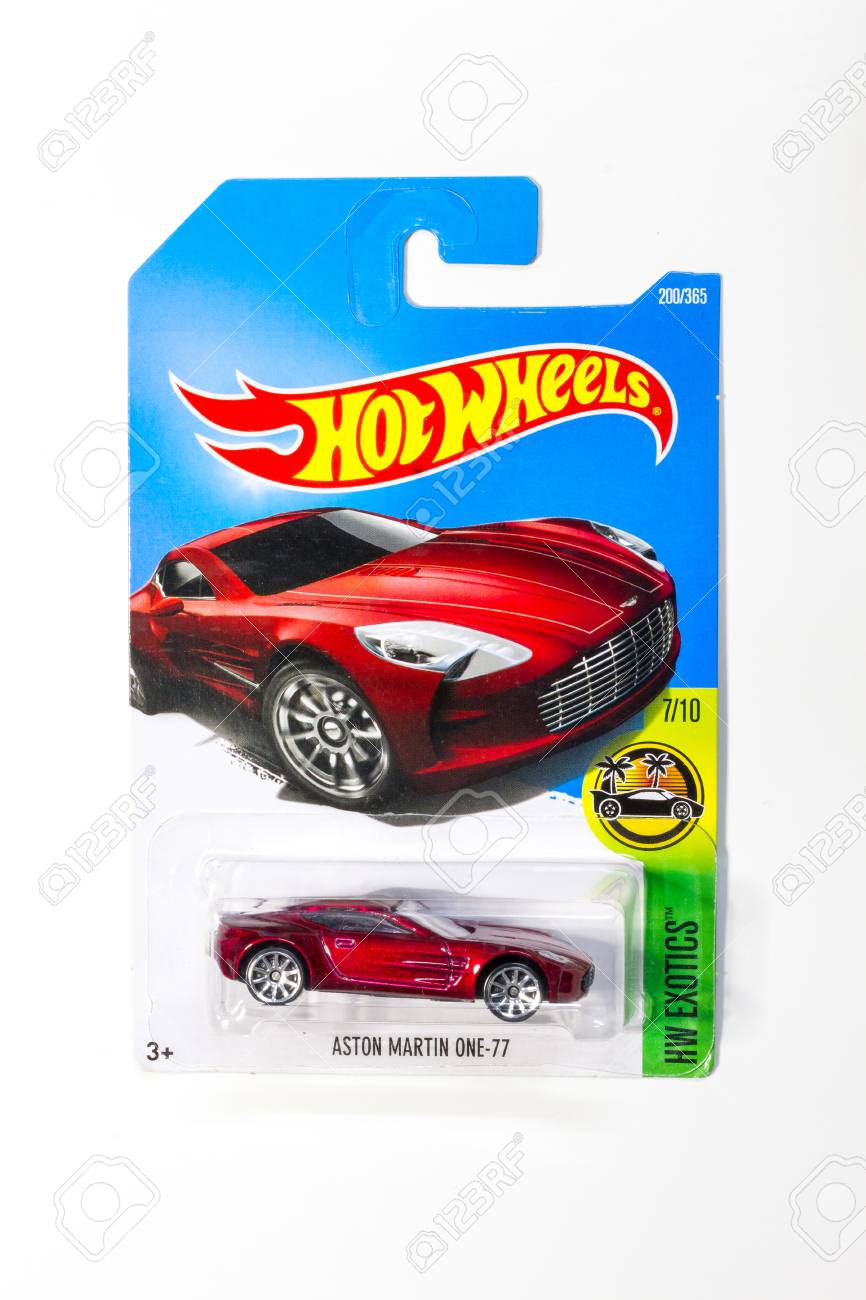 pack of hot wheels