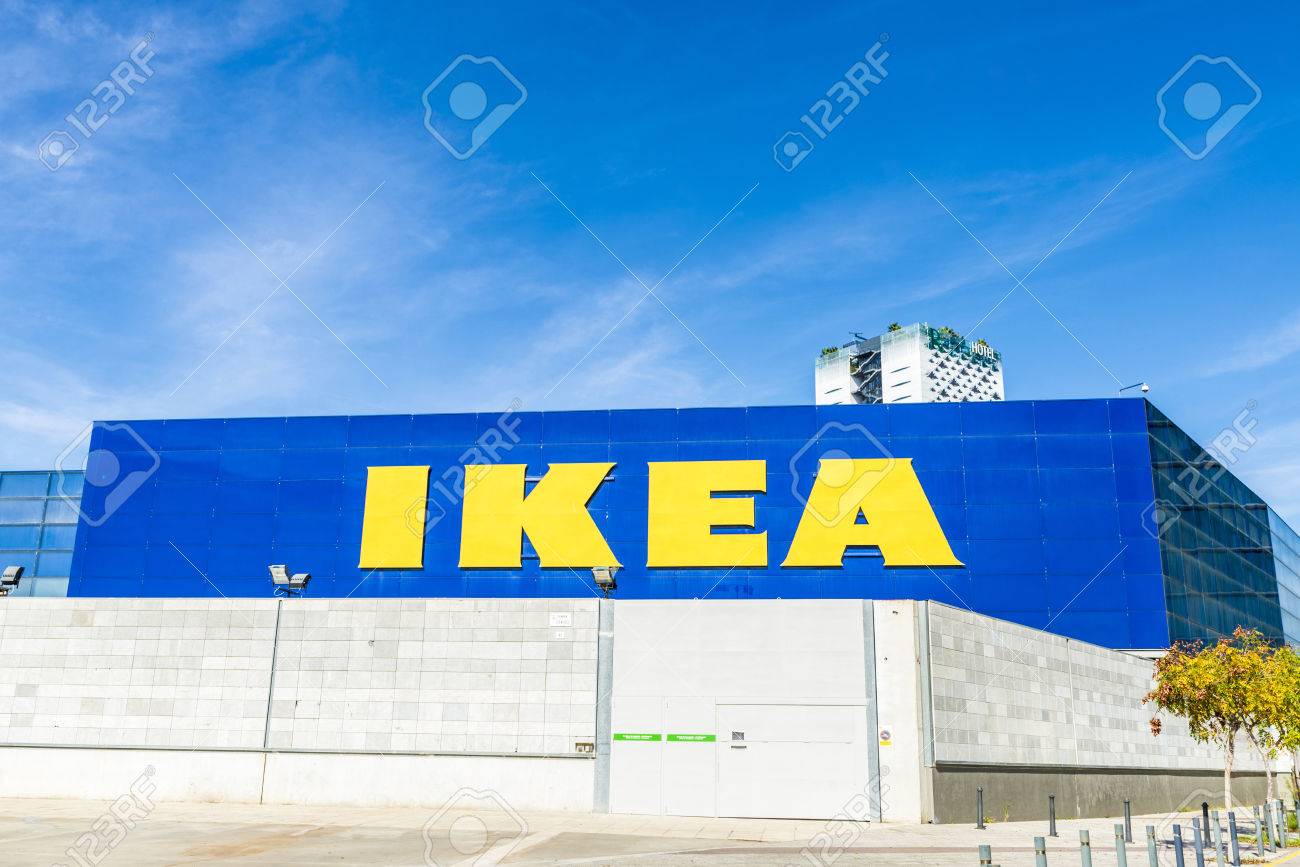 Monteur Uitstekend Ruilhandel Barcelona, Spain - October 10, 2015: Ikea Store Located Just Outside  Barcelona. Founded In Sweden In 1943, Ikea Now Is The World's Largest  Furniture Retailer. Stock Photo, Picture And Royalty Free Image. Image  46588600.