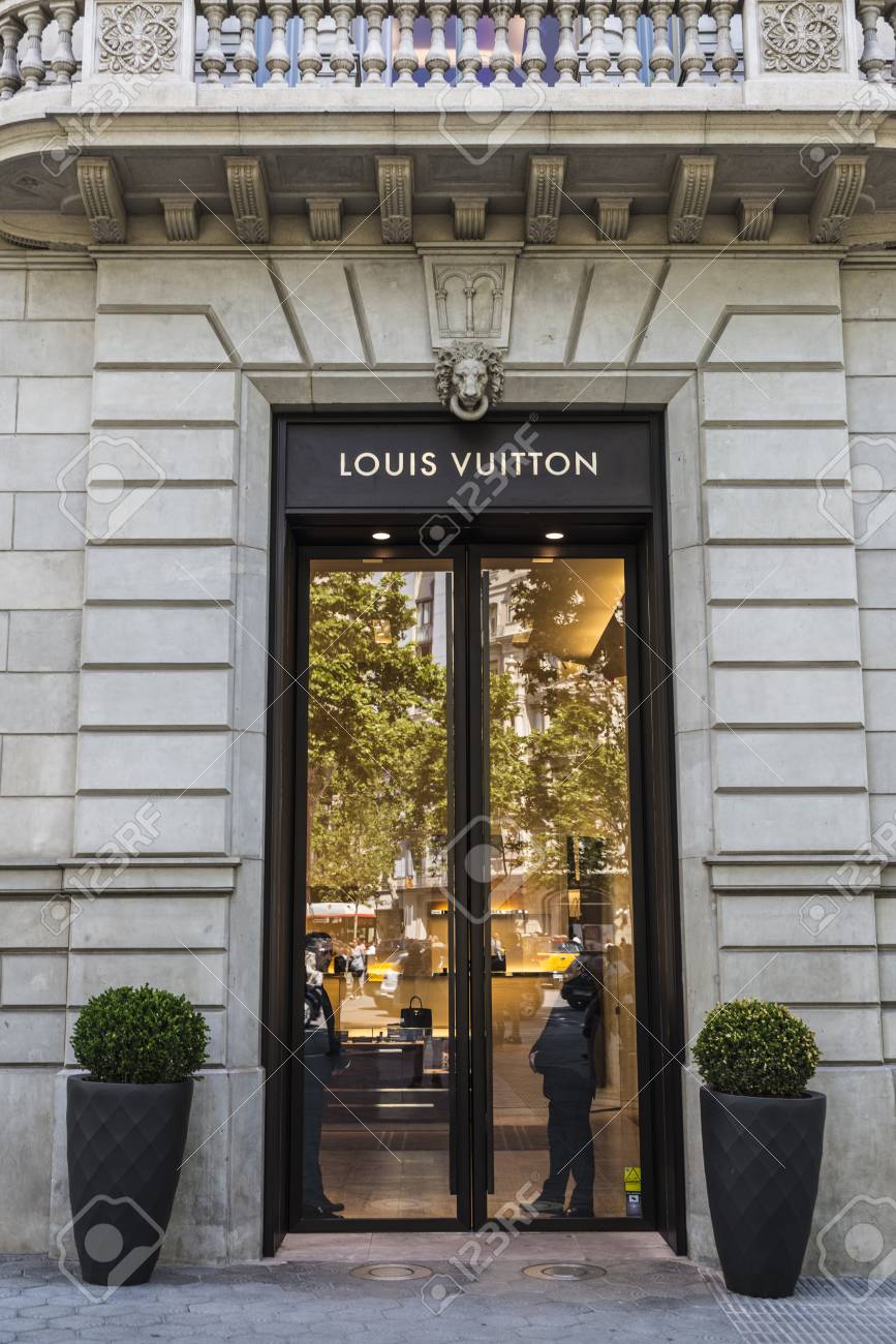 Barcelona Louis Vuitton Espana Travel Book Barcelona Trunks