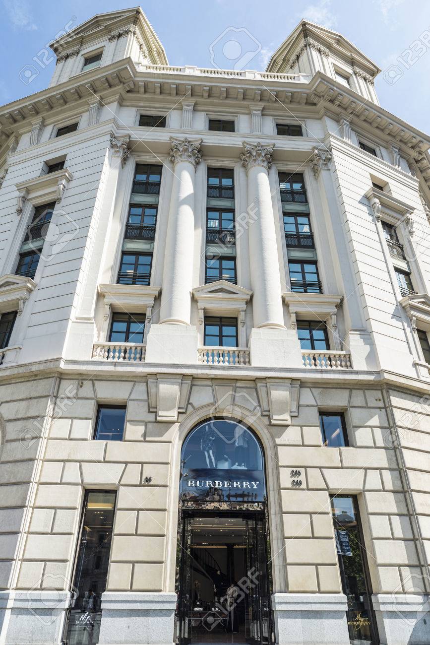 burberry amazon yellow