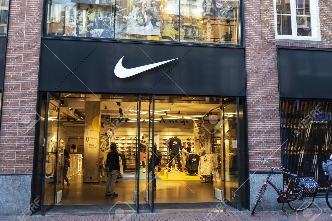 nike sports store
