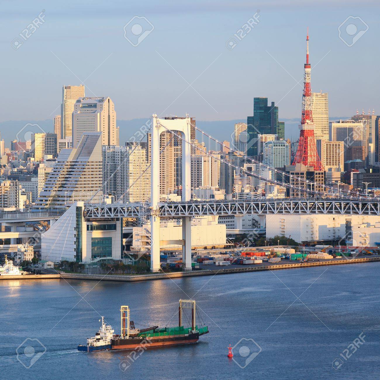 Skyline of Tokyo as seen from Odaiba at sunset - 17283025 Skyline of Tokyo as seen from Odaiba at sunset - 17283025