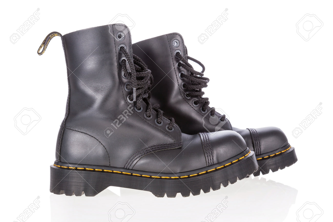 dr martens cuero