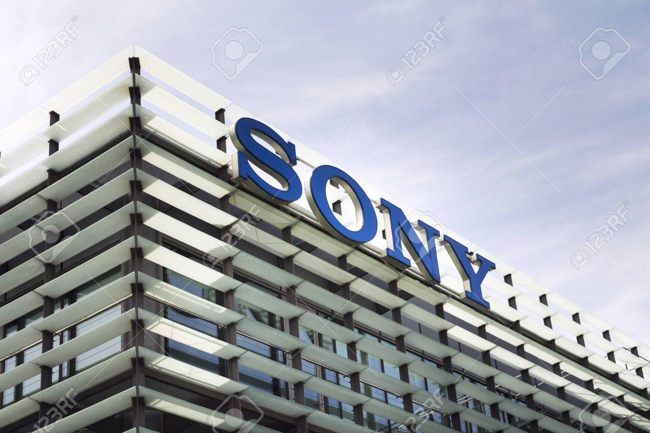 プラハ チェコ共和国 5 月 22 日 17 年 5 月 17 日プラハ チェコ共和国での本社にソニーの会社のロゴ ソニー最高経営責任者は 二十年で過去最高益閉鎖の後長期利益戦略を概説します の写真素材 画像素材 Image 7316 プラハ チェコ共和国 5 月 22 日 17 年 5 月 17 日プラハ チェコ共和国での本社にソニーの会社のロゴ ソニー最高経営責任者は 二十年で過去最高益閉鎖の後長期利益戦略を概説します の写真素材 画像素材 Image 7316