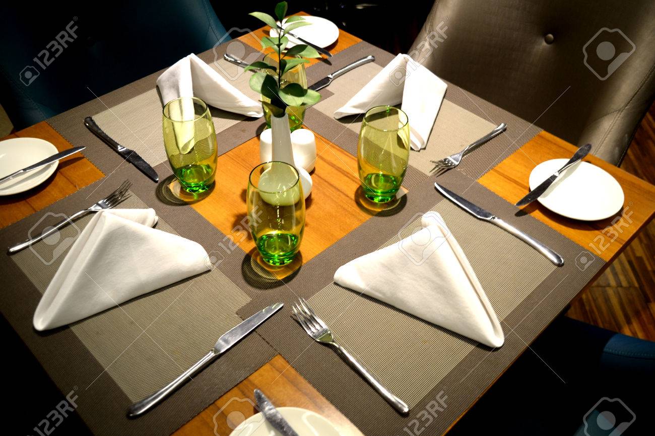 fine dining place setting