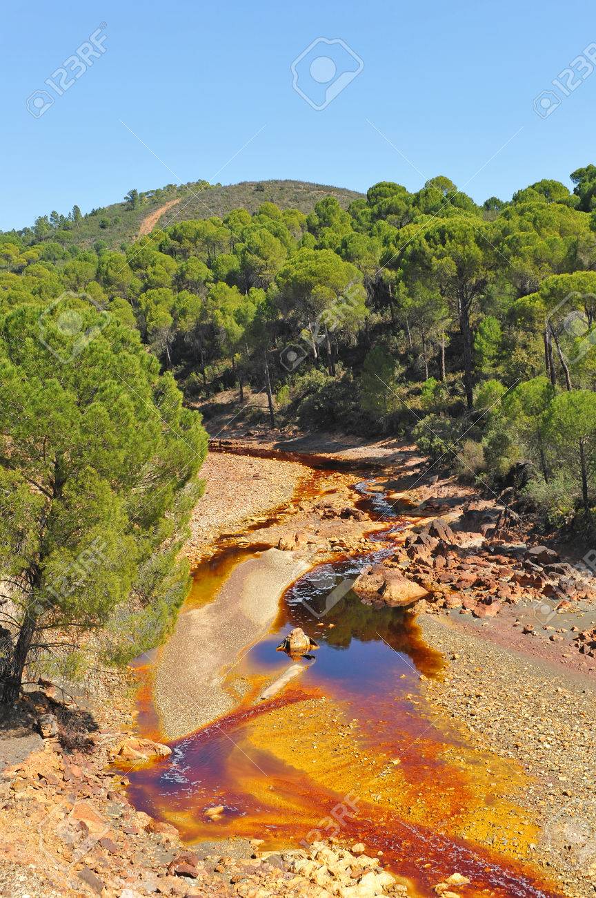 산성 물, 풍경 리오 틴토, 우 엘바 지방, 스페인 로열티 무료 사진, 그림, 이미지 그리고 스톡포토그래피. Image 25230662