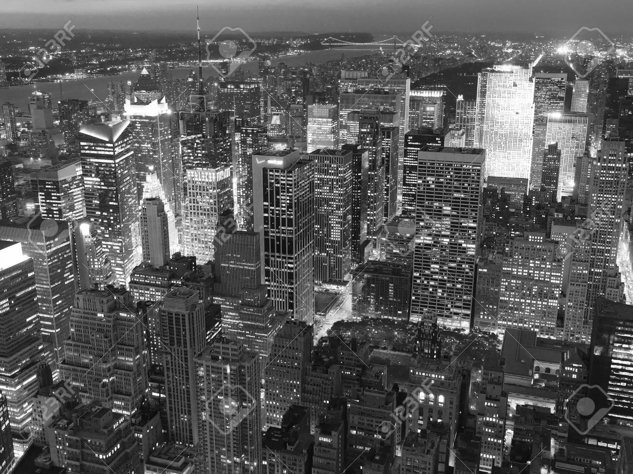 ニューヨーク エンパイアステートビルからの夜景 の写真素材 画像素材 Image