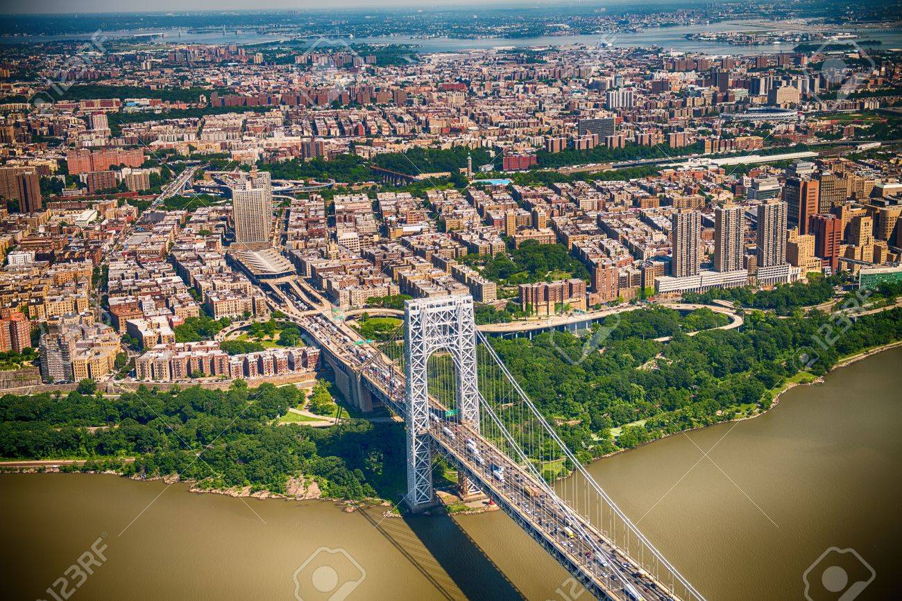 ジョージ ワシントン ブリッジ ニューヨーク市の素晴らしい空撮 の写真素材 画像素材 Image