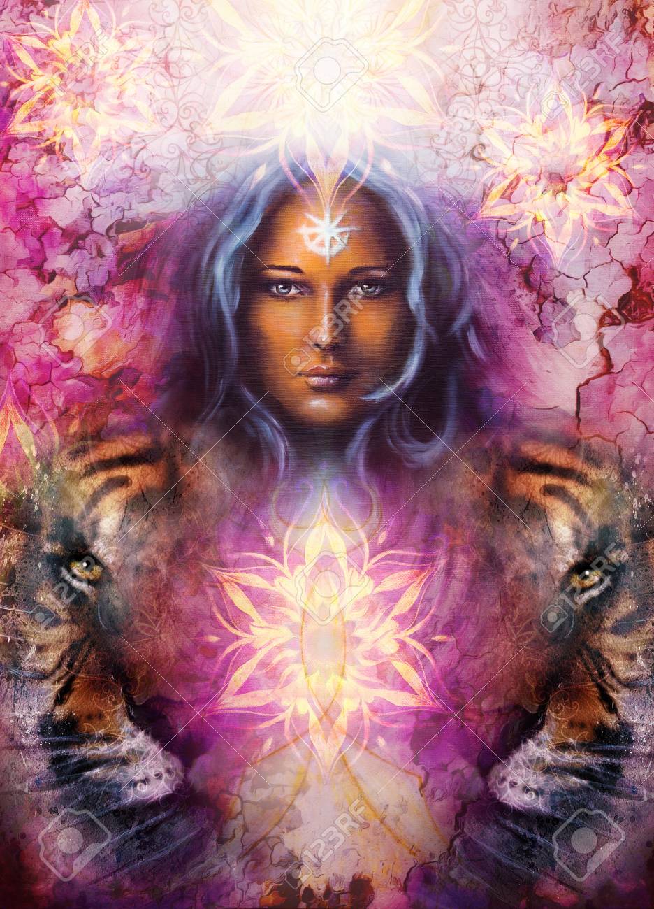 Malerei Machtige Tigerkopf Auf Ornamentalen Hintergrund Und Mystische Frau Gesicht Computer Collage Lizenzfreie Fotos Bilder Und Stock Fotografie Image