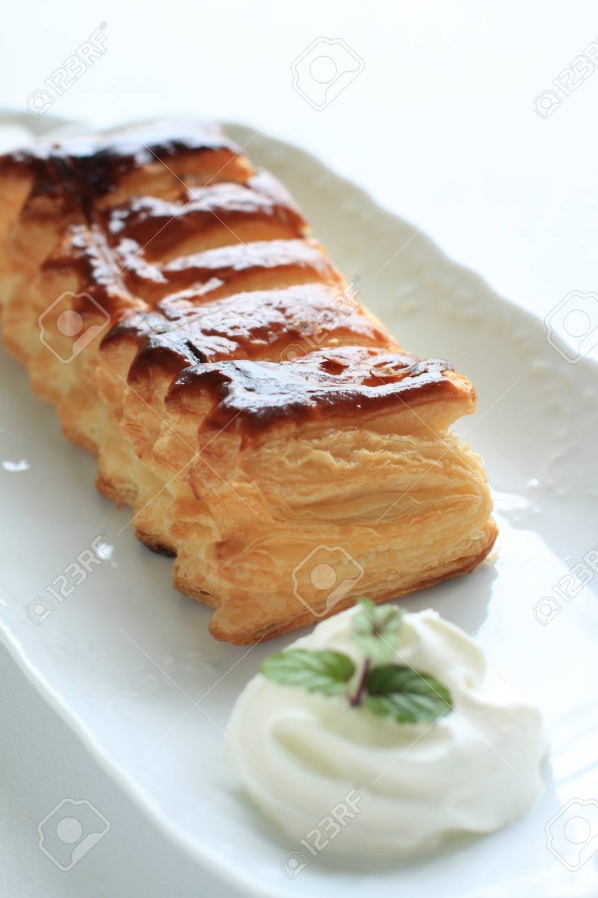 Pres De Tarte Aux Pommes A La Creme Fraiche Banque D Images Et