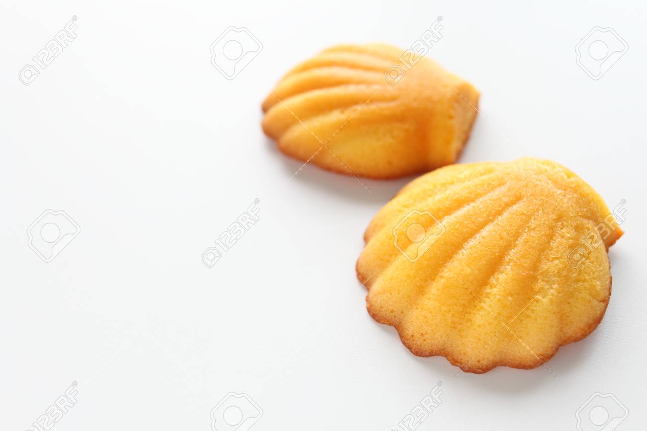 フランス菓子 マドレーヌ の写真素材 画像素材 Image