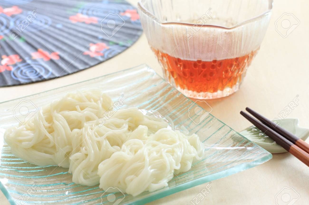 日本食 そうめん 麺つゆ の写真素材 画像素材 Image