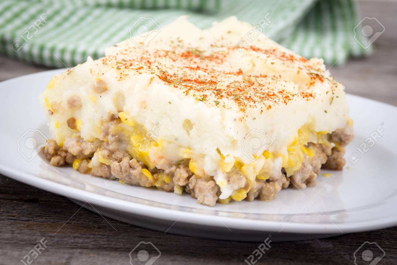 Canadian Shepherds Pie Pate Chinois On Wood Plank Table Dish