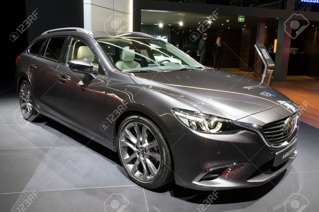 フランクフルト ドイツ Sep 12 17 新しいマツダ 6 車フランクフルト Iaa モーター ショー 17 で展示します の写真素材 画像素材 Image フランクフルト ドイツ Sep 12 17 新しいマツダ 6 車フランクフルト Iaa モーター ショー 17 で展示します の写真素材 画像素材 Image