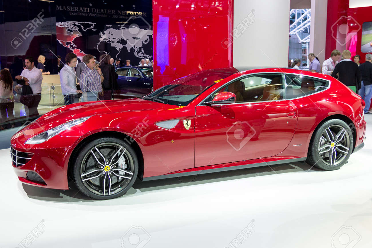 Архитектурные инновации и особенности суперкара: слияние новых технологий и конструктивных решений