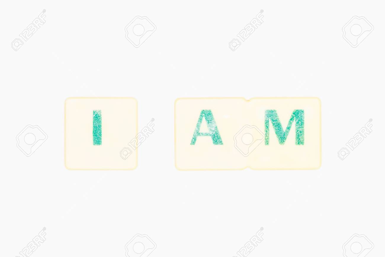 Citations Quotidiennes Faites Avec Des Lettres Vertes Formant Le Mot Je Suis Un Verbe Anglais Mot Ecrit Sur Fond Blanc Banque D Images Et Photos Libres De Droits Image