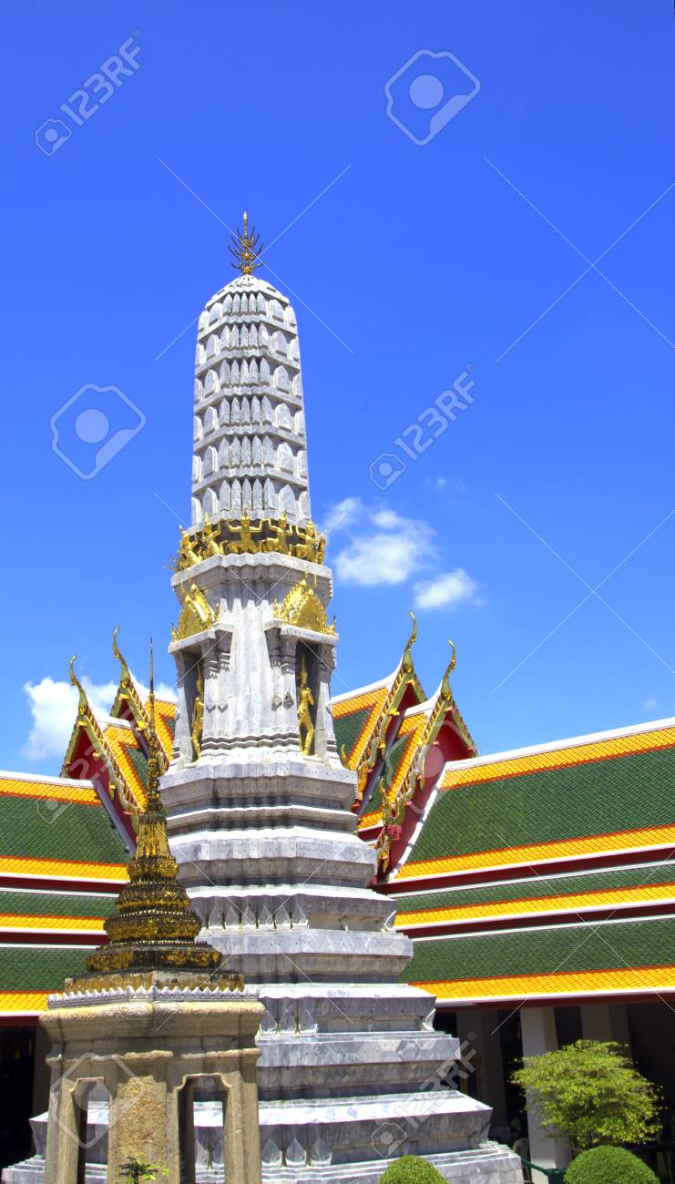 ワット プラチェートゥポンウィモンマンカラーラーム バンコク タイ の写真素材 画像素材 Image