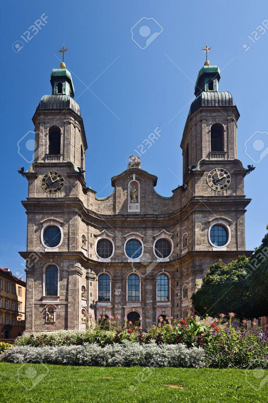 dom st jakob facade
