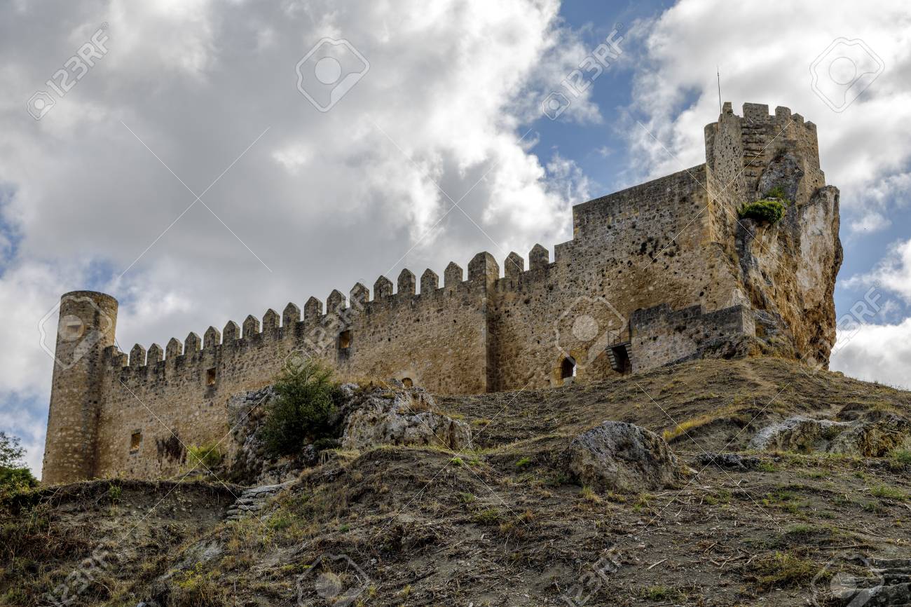 Immagini Stock Castello Della Citta Di Frias Burgos Spagna In Europa Image 85447583