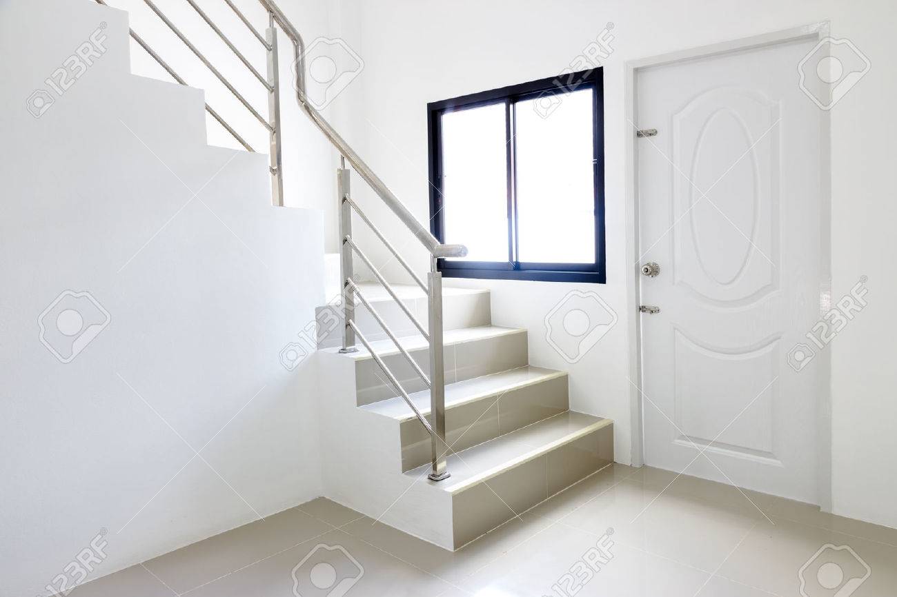 awesome gallery of good simple la de casas pasamanos de acero inoxidable de diseo de interiores escalera foto de archivo with with pasamanos de escaleras - Escaleras Interiores awesome gallery of good simple la de casas pasamanos de acero inoxidable de diseo de interiores escalera foto de archivo with with pasamanos de escaleras - Escaleras Interiores
