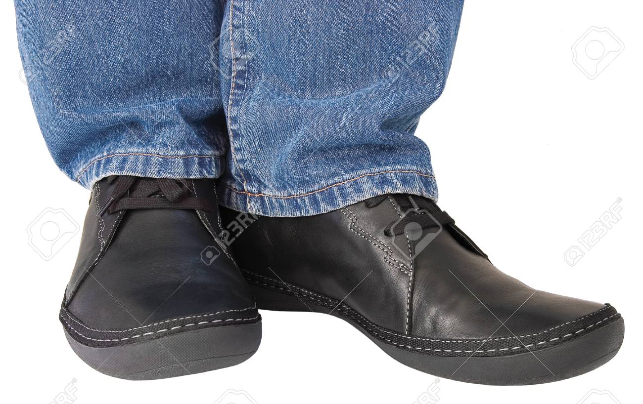 pantalon de mezclilla con zapatos hombre