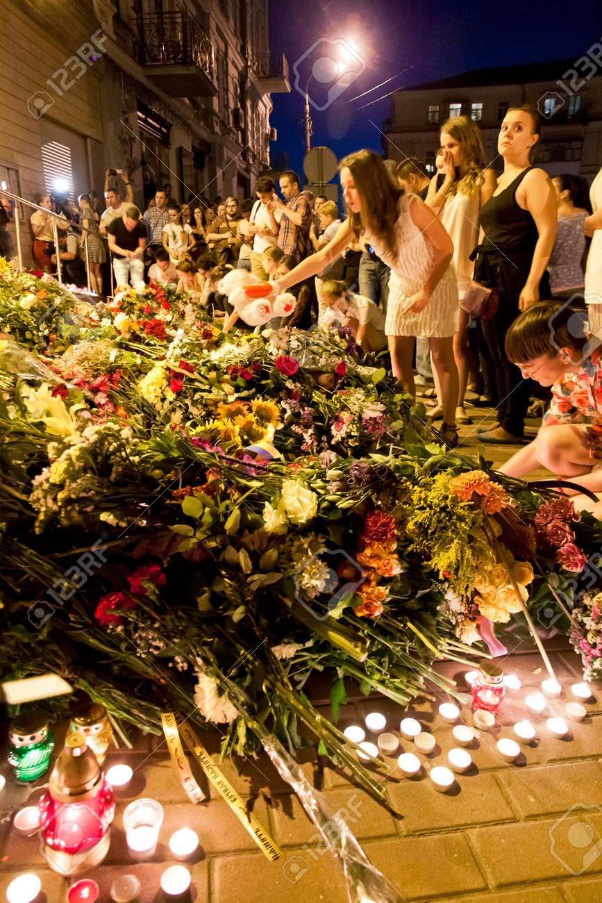 Kyiv Ukraine July 17 2014 People Place Flowers At Dutch Embassy In Kyiv After Malaysia Airlines Boeing 777 Originating In Amsterdam Crashed In Eastern Ukraine Stock Photo Picture And Royalty Free Image Image 30040170