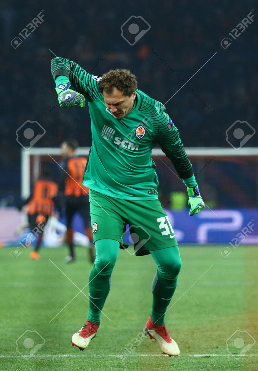 Kharkiv Ukraine February 21 2018 Goalkeeper Andriy Pyatov Stock Photo Picture And Royalty Free Image Image 97174336