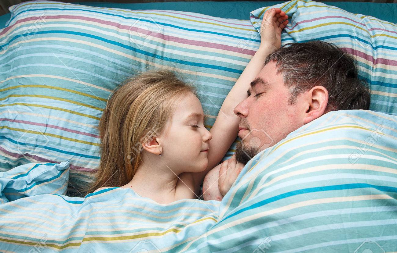 Little Girl 5 Years Sleeping Cuddling With Daddy In Bed Stock Photo,  Picture and Royalty Free Image. Image 57361797.