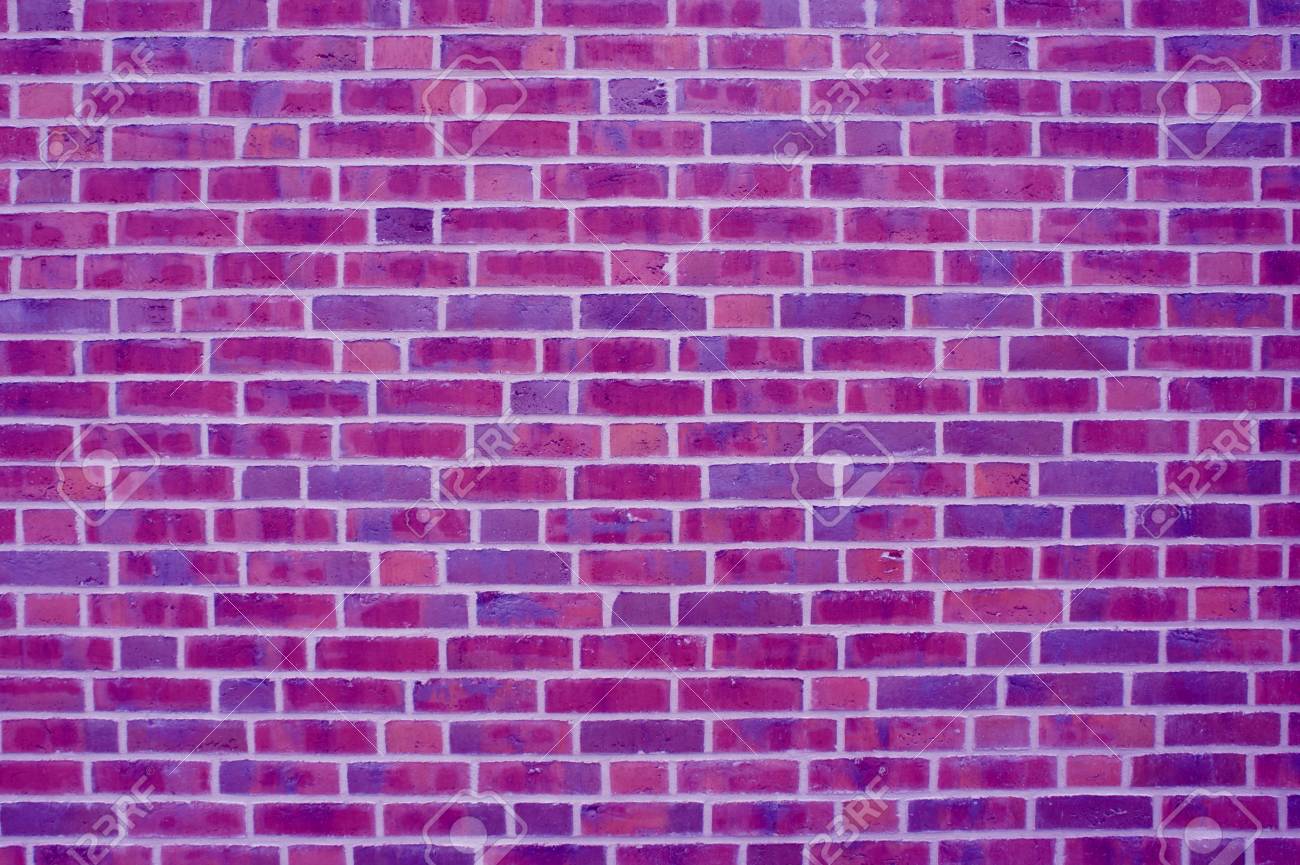 紫ピンクのレンガの壁の背景 の写真素材 画像素材 Image