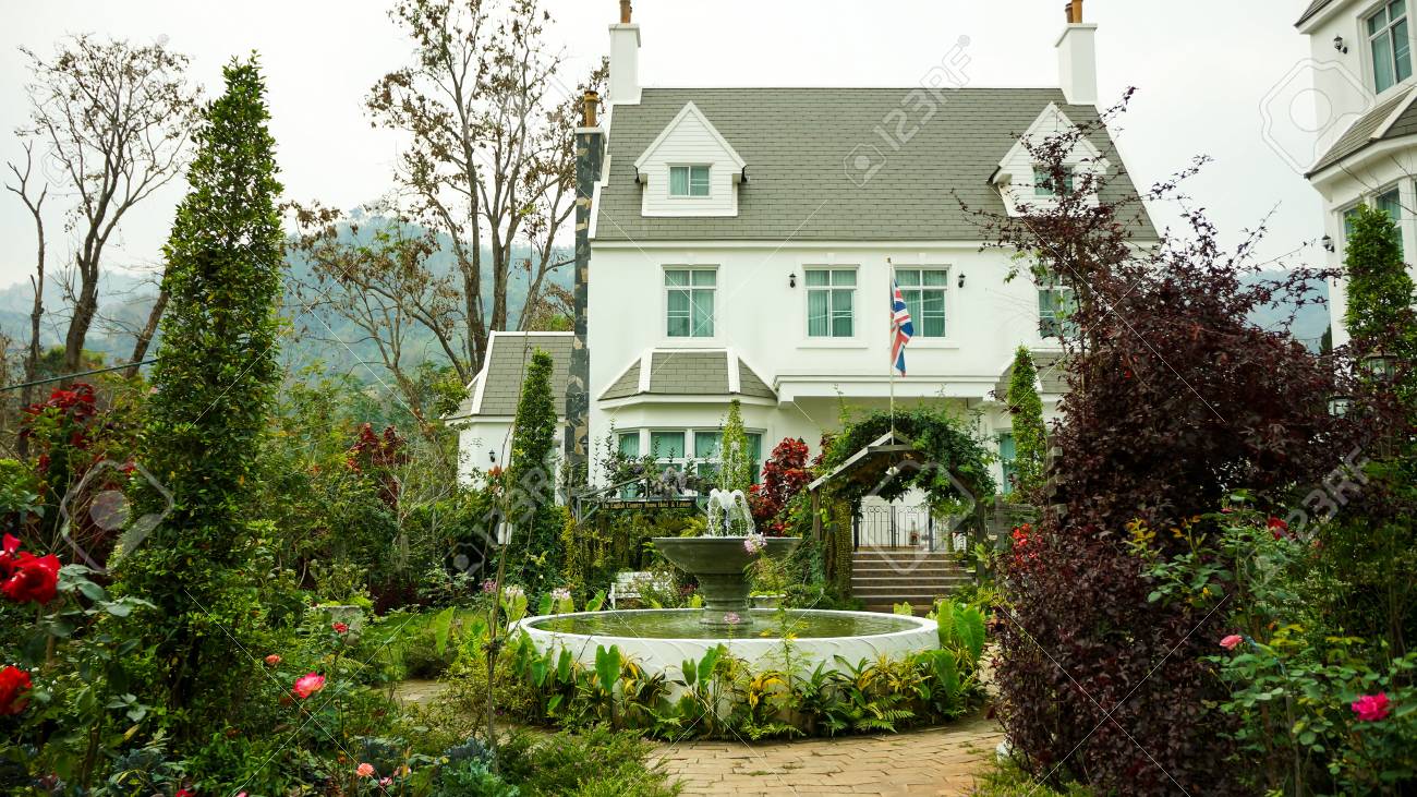 Idyllic english country home with blossom Img#95 Idyllic english country home with blossom