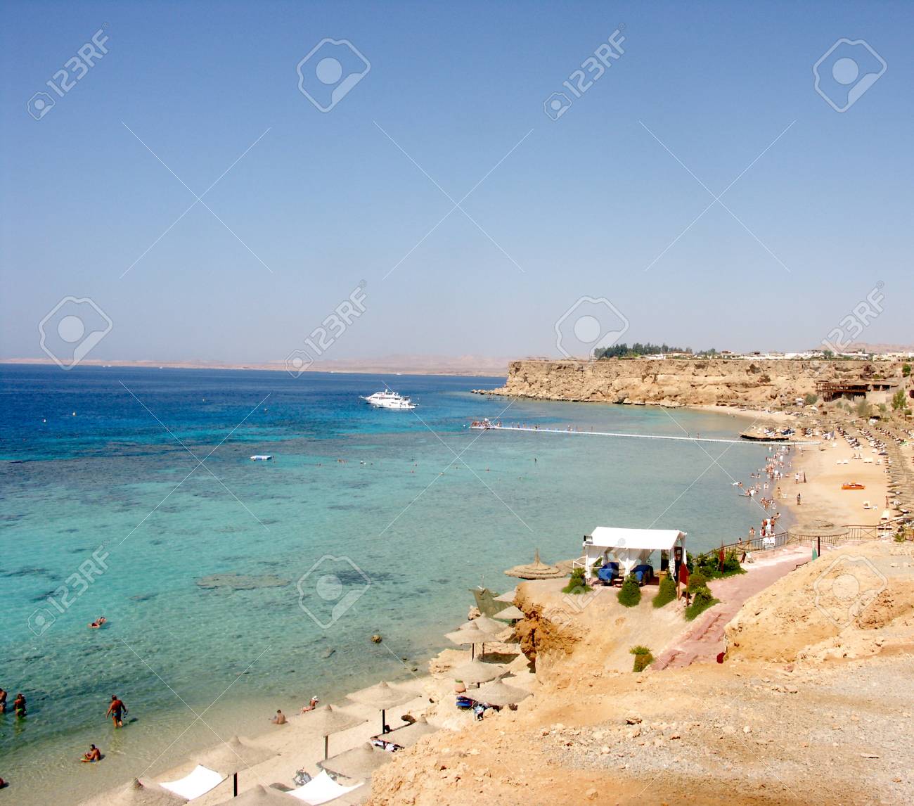 シナイ半島エジプトのシャルム エル シェイクの観光ビーチ紅海海岸の空撮 の写真素材 画像素材 Image